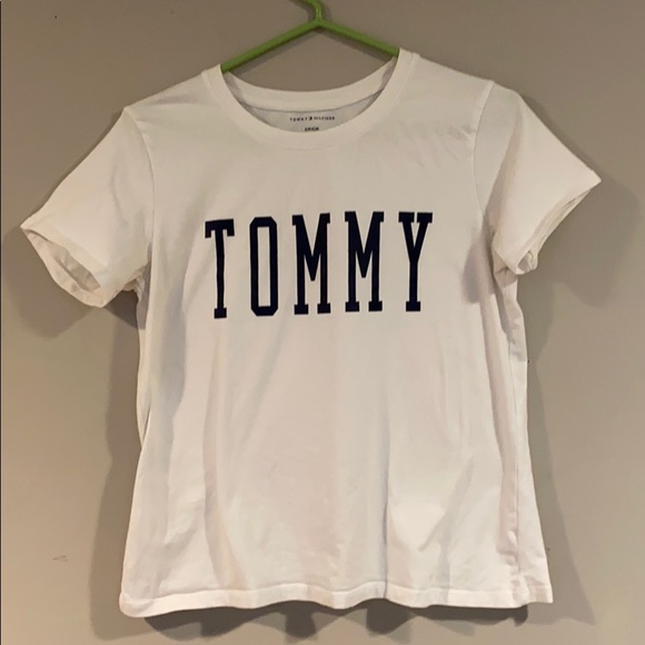 Tommy Hilfiger T Shirt - Picture 1 of 2